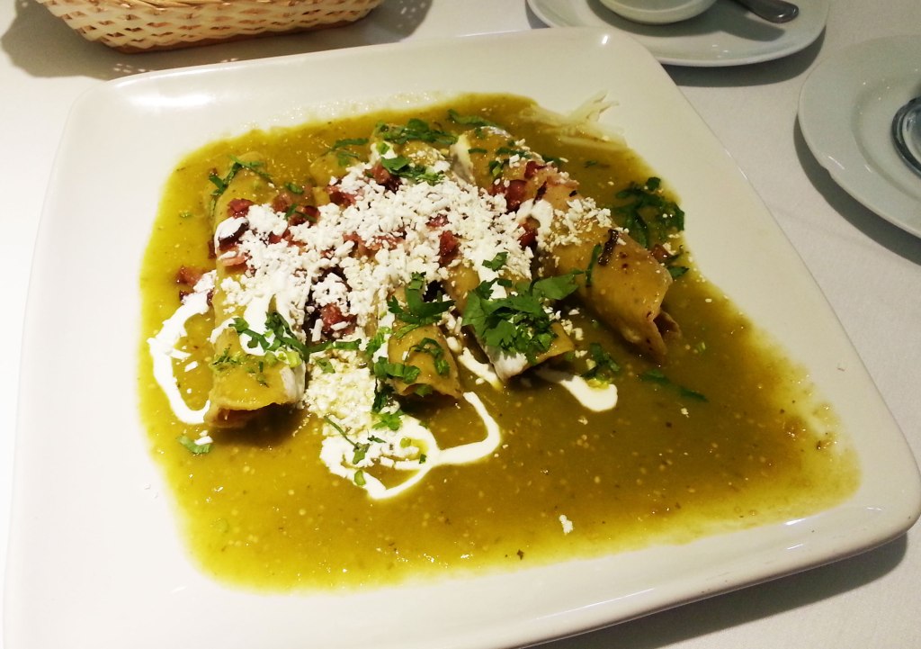 Flautas, Mexico City food.