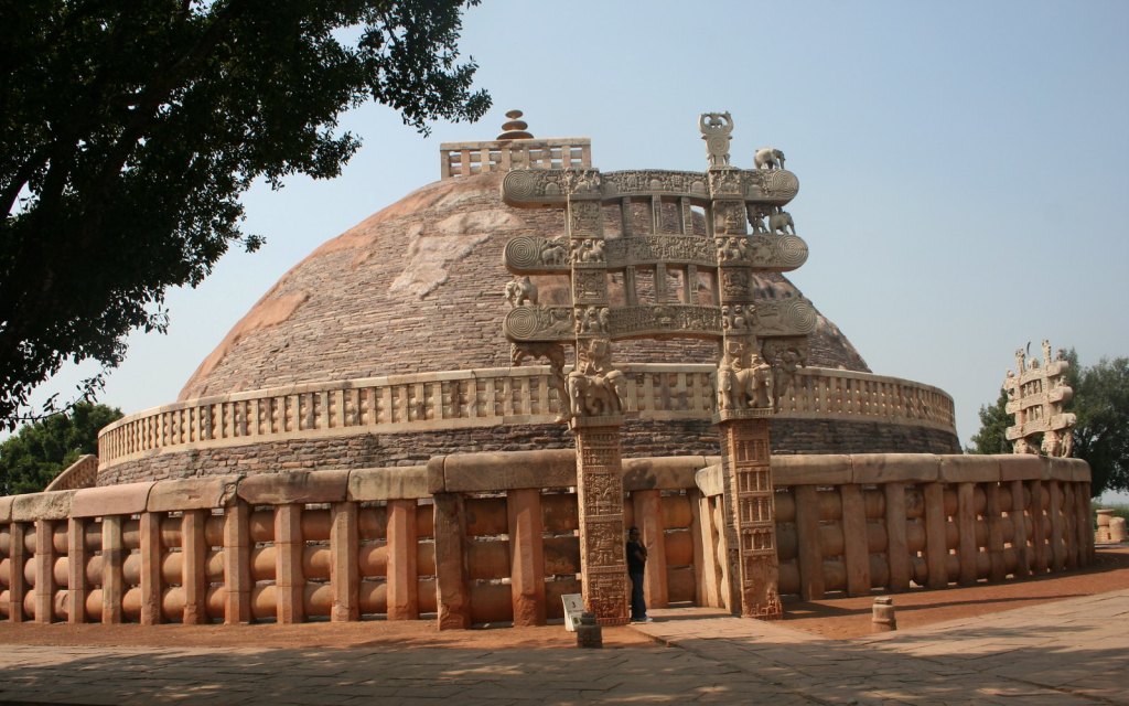 Sanchi Style Stupa. Photo by Kandukuru Nagarjun.