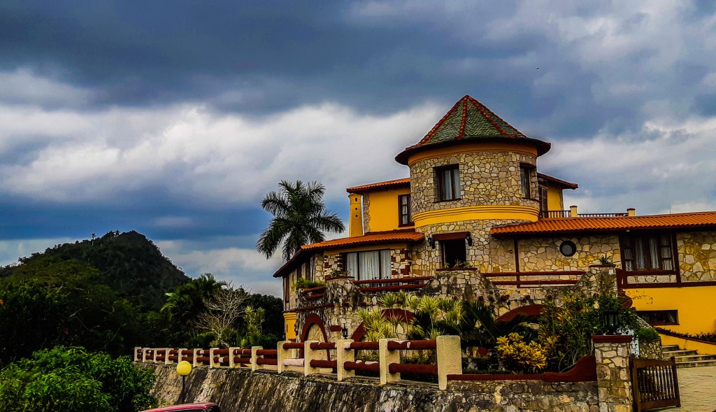 Castillo en las Nubes, Cuba.