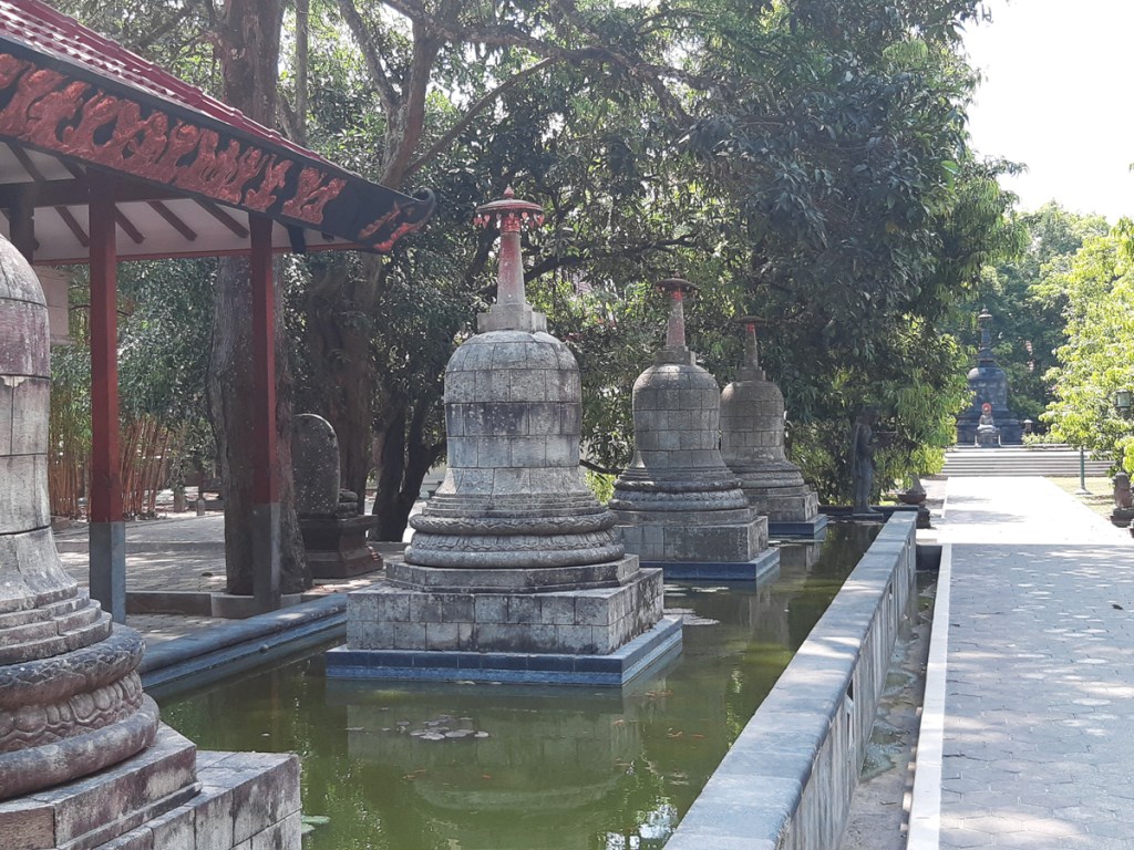 Pembangunan Vihara, Mendut Temple grounds, Central Java island, Indonesia.